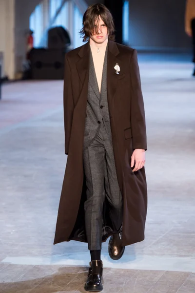 Look 4
